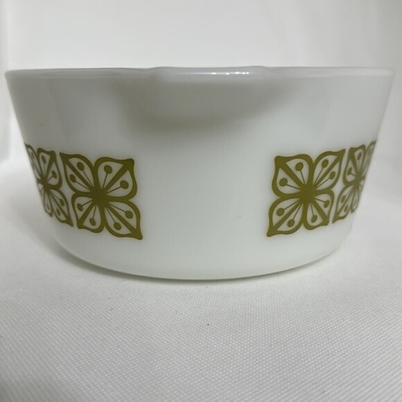 Pyrex Verde Green Cinderella Mixing/Casserole Bowl 474-B‎ #29 - Picture 6 of 12